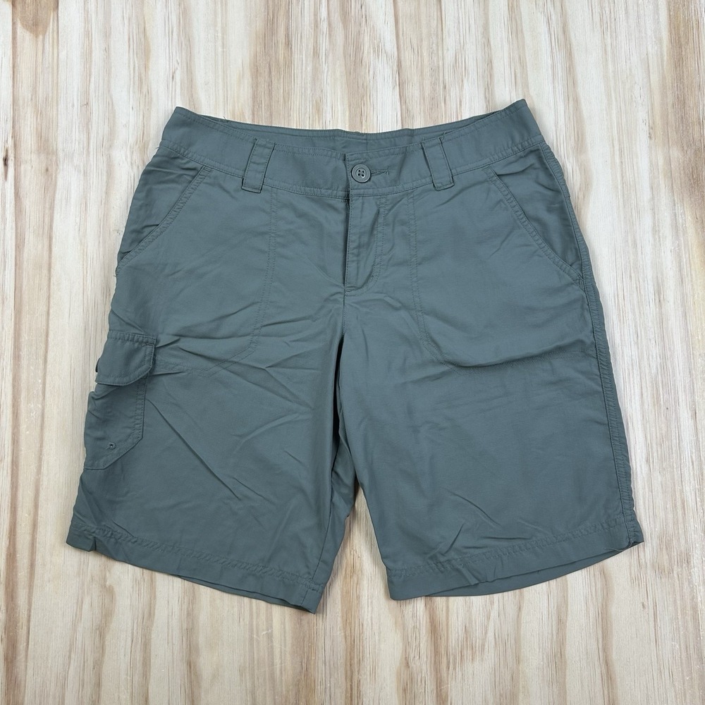 Columbia Women's Hiking Shorts Size 8 Sage Green Nylon 9 Inch Inseam Outdoor